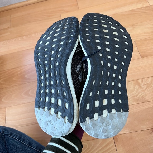 Black Superboost sneakers - Picture 4 of 6